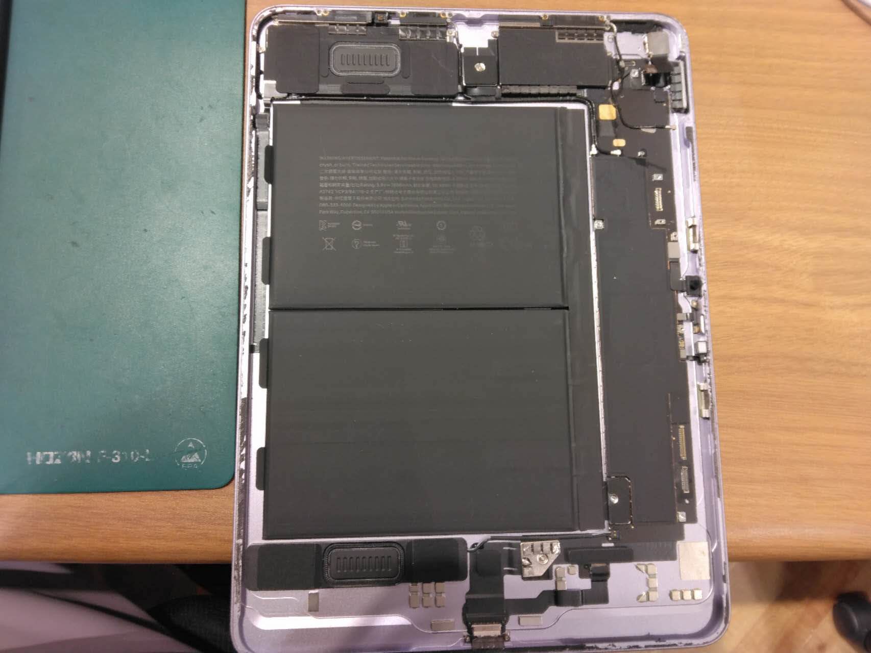 【麻生十番よりご来店】iPad Air5のバッテリー交換修理をご依頼いただきました！